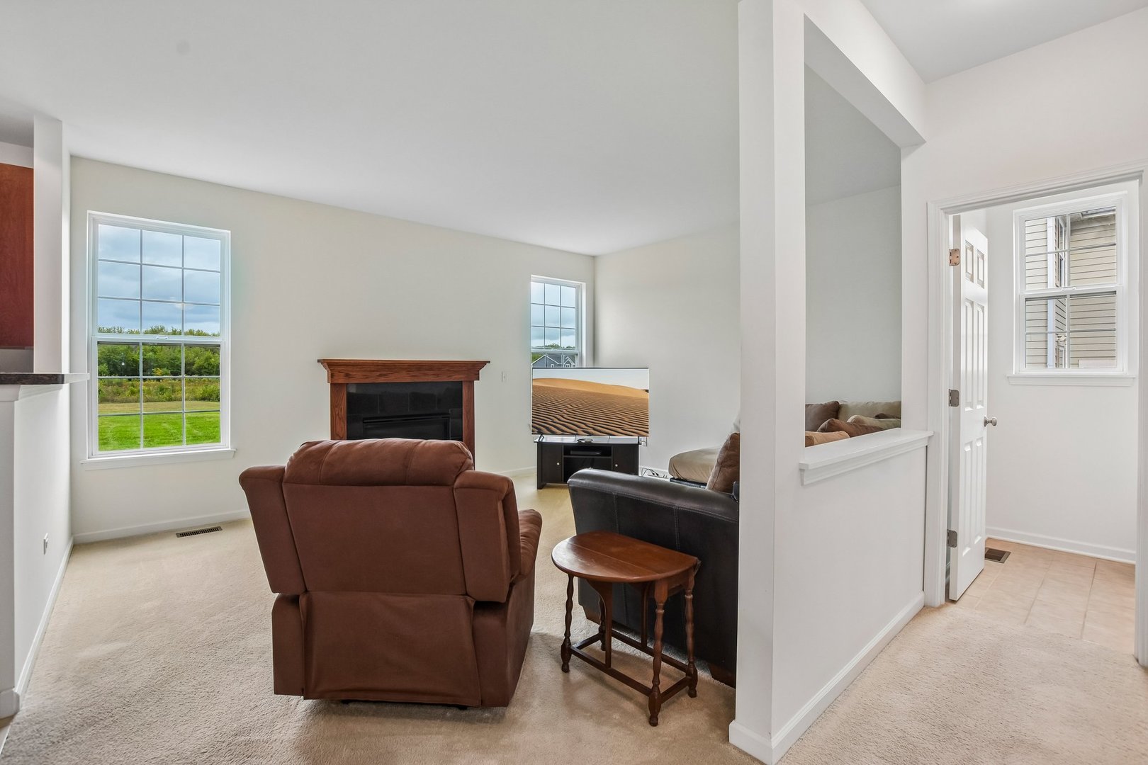 586 WEXFORD Drive