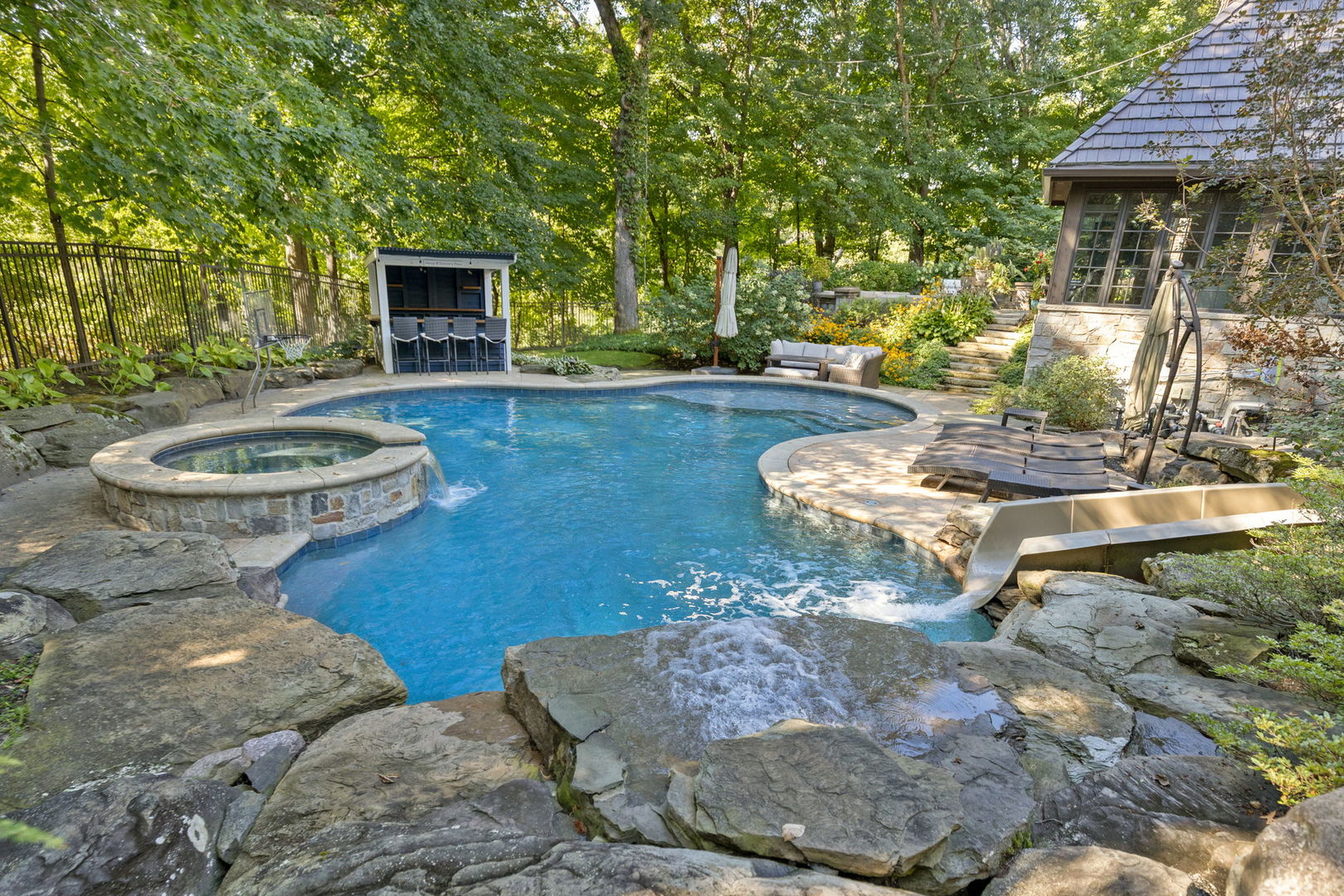 2901 Glenbriar Drive