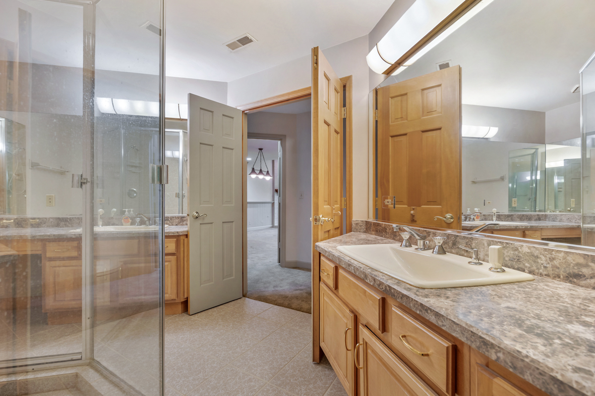 1240 Willowgate Lane