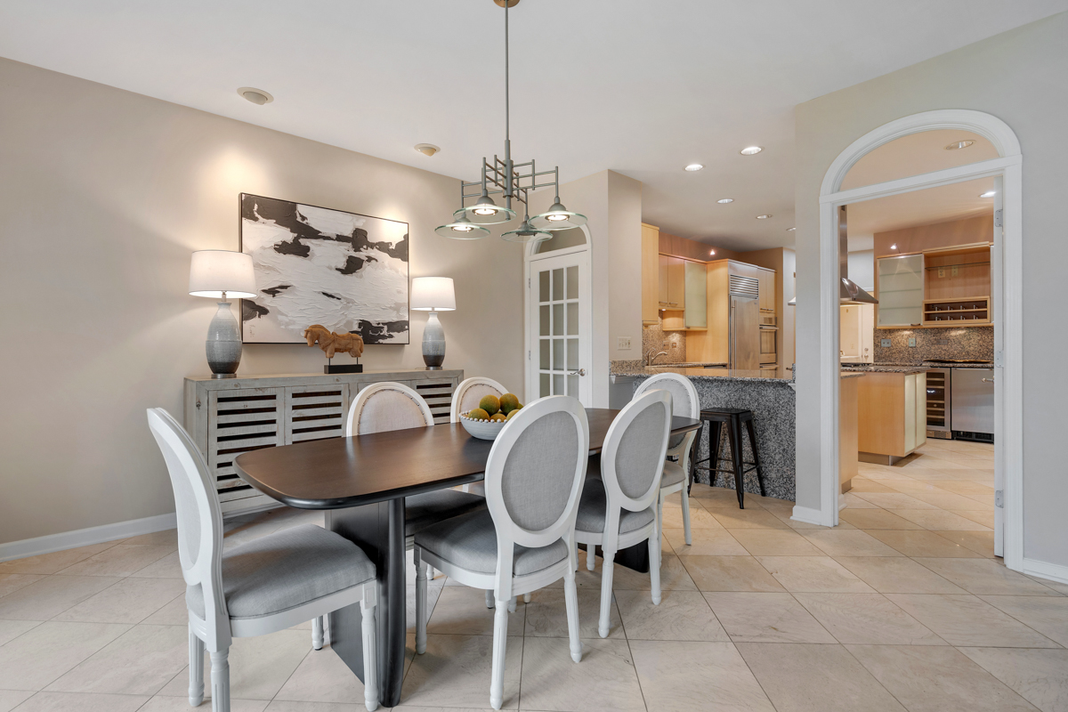 1240 Willowgate Lane