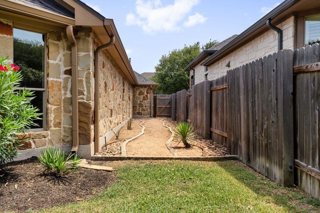 433 Wild Rose DR