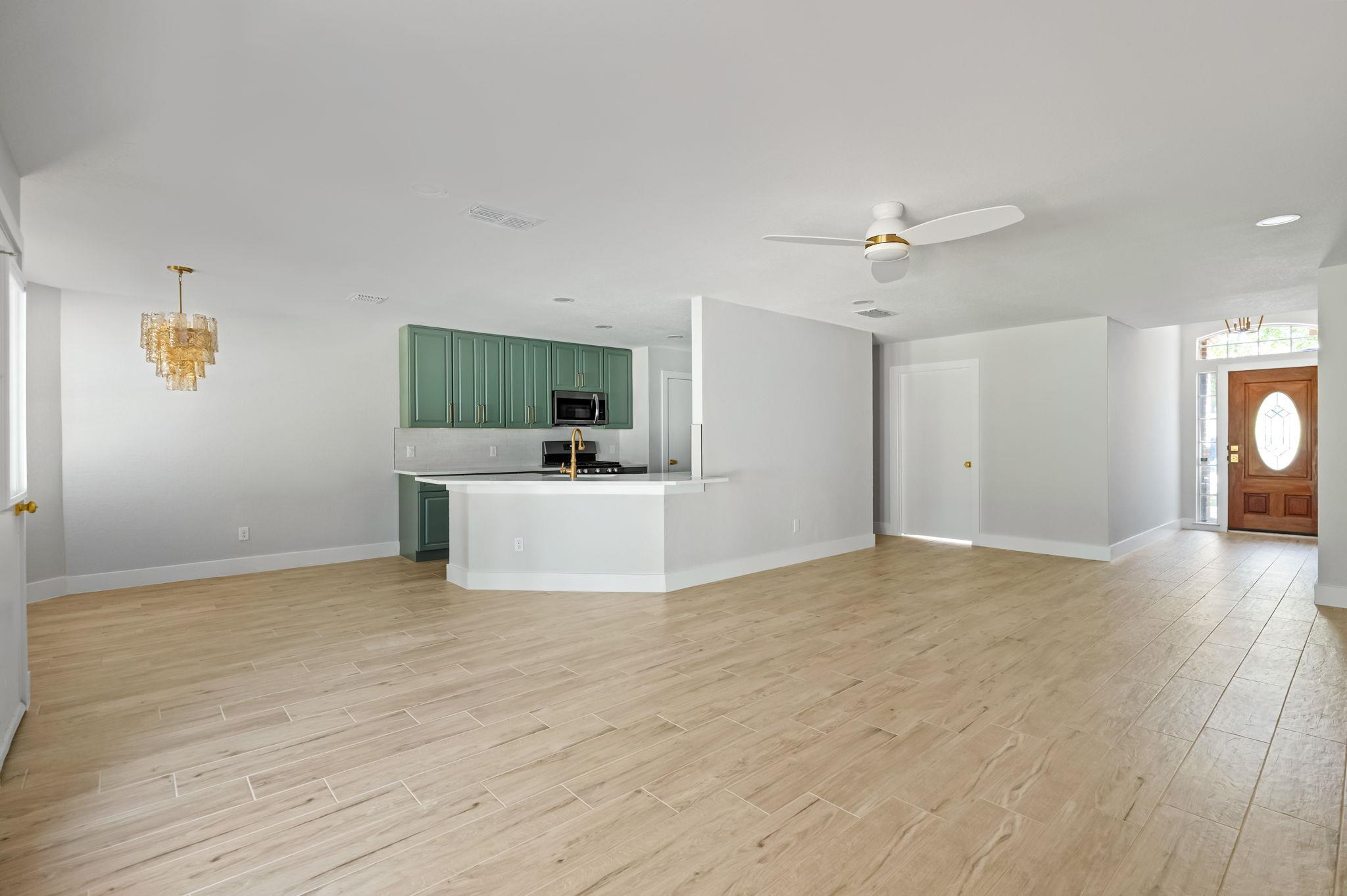 509 Kingfisher Creek DR