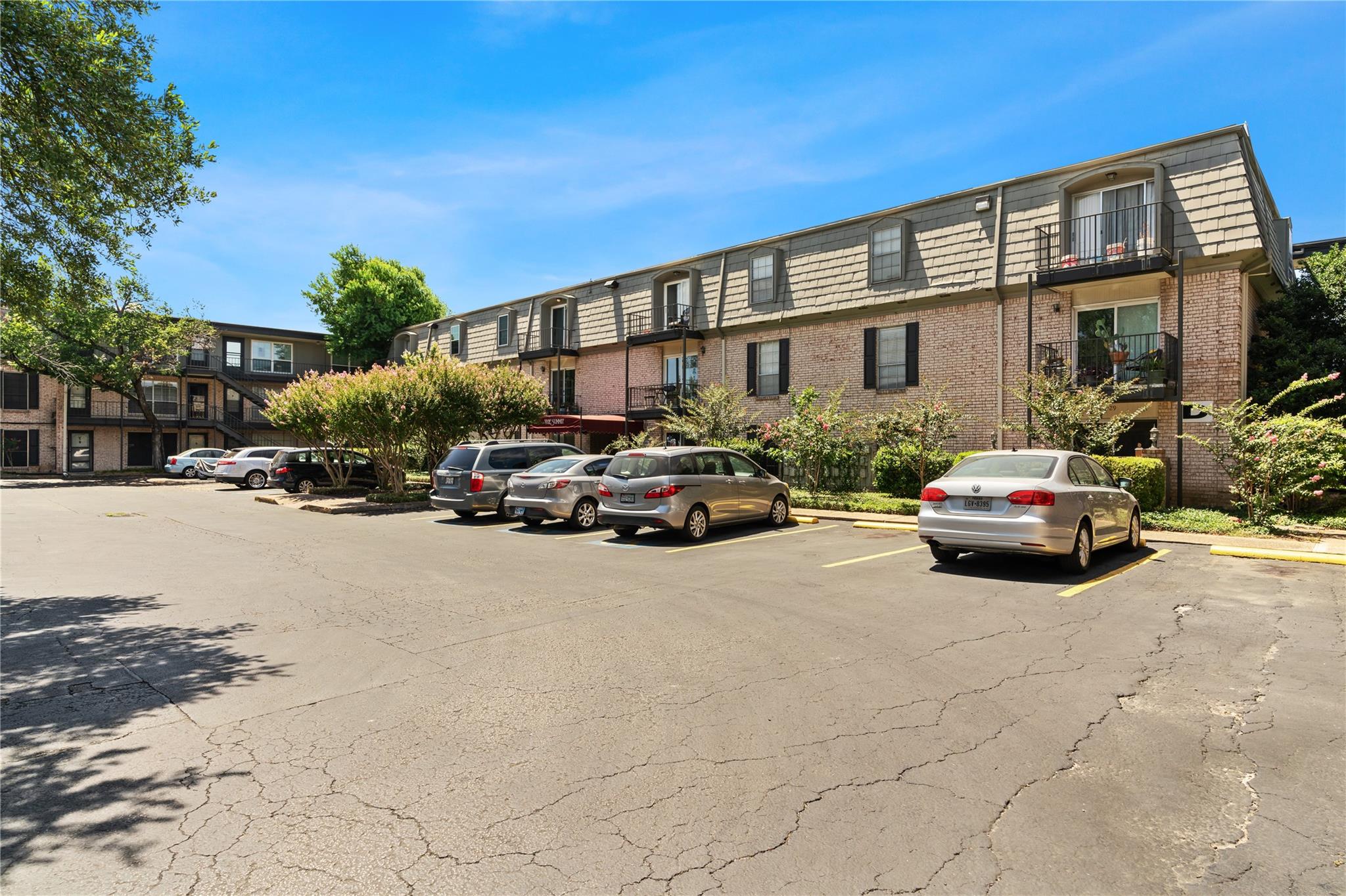 2425 Ashdale DR # 92
