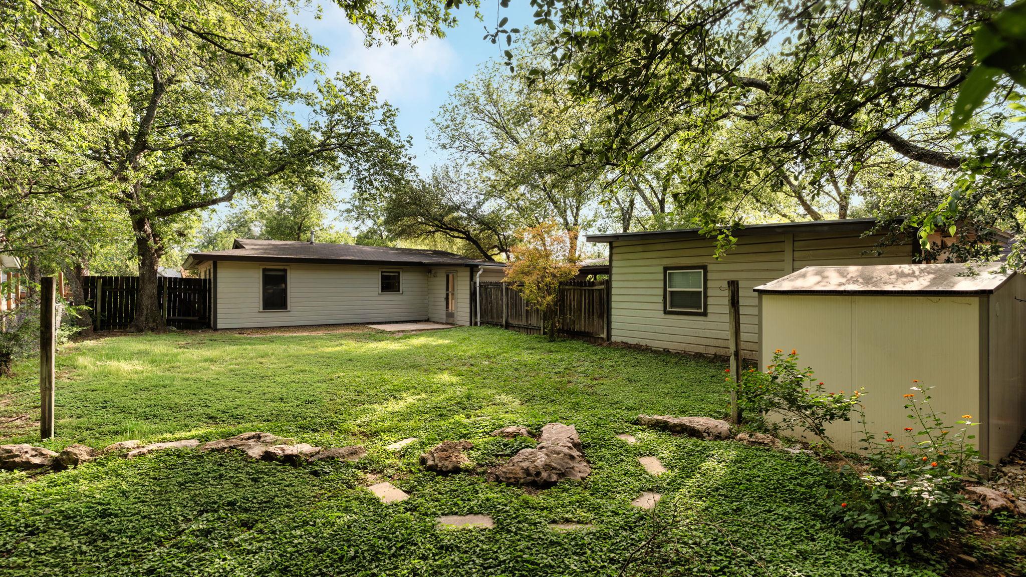 206 E Skyview RD