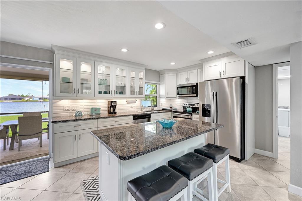 1210 SW 4th CT
