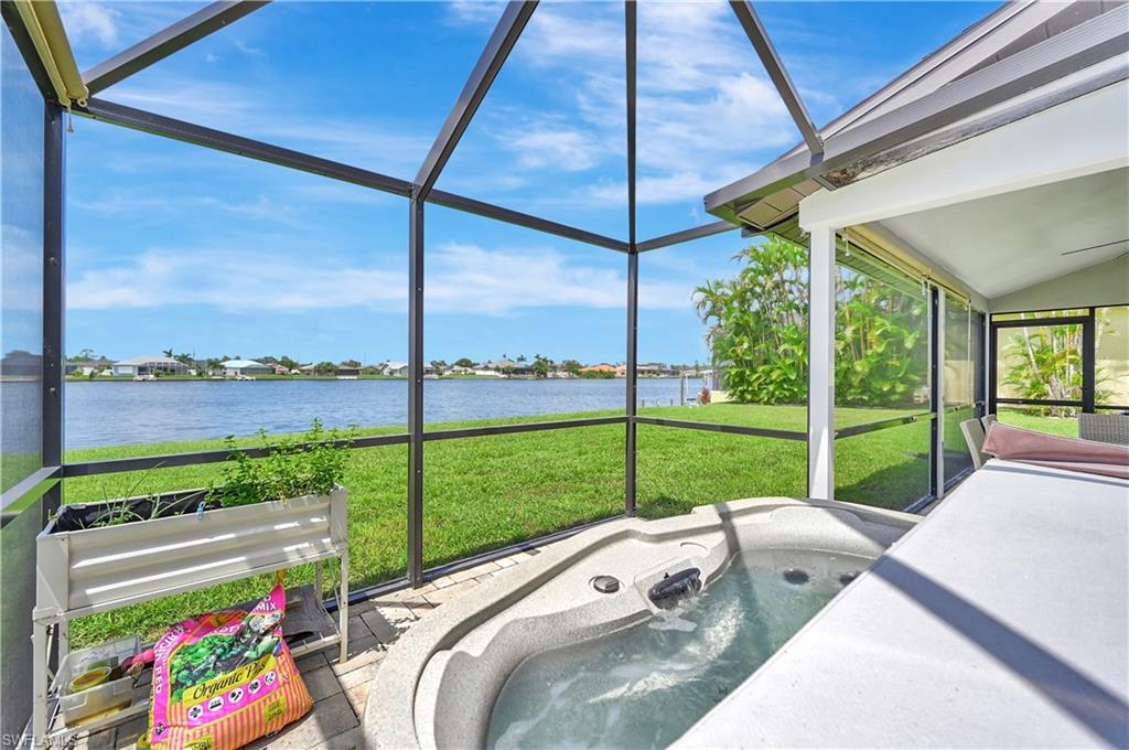 1210 SW 4th CT