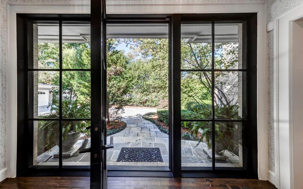 1061 Stovall Boulevard NE