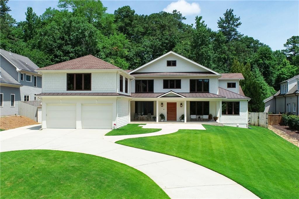 106 Interlochen Drive NE