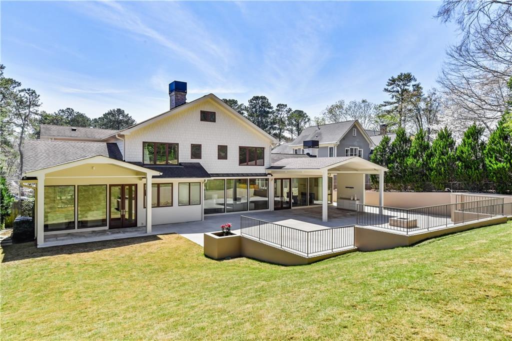 106 Interlochen Drive NE