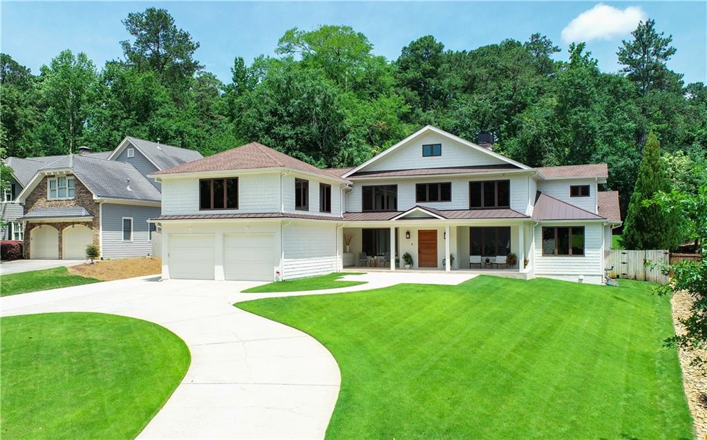 106 Interlochen Drive NE