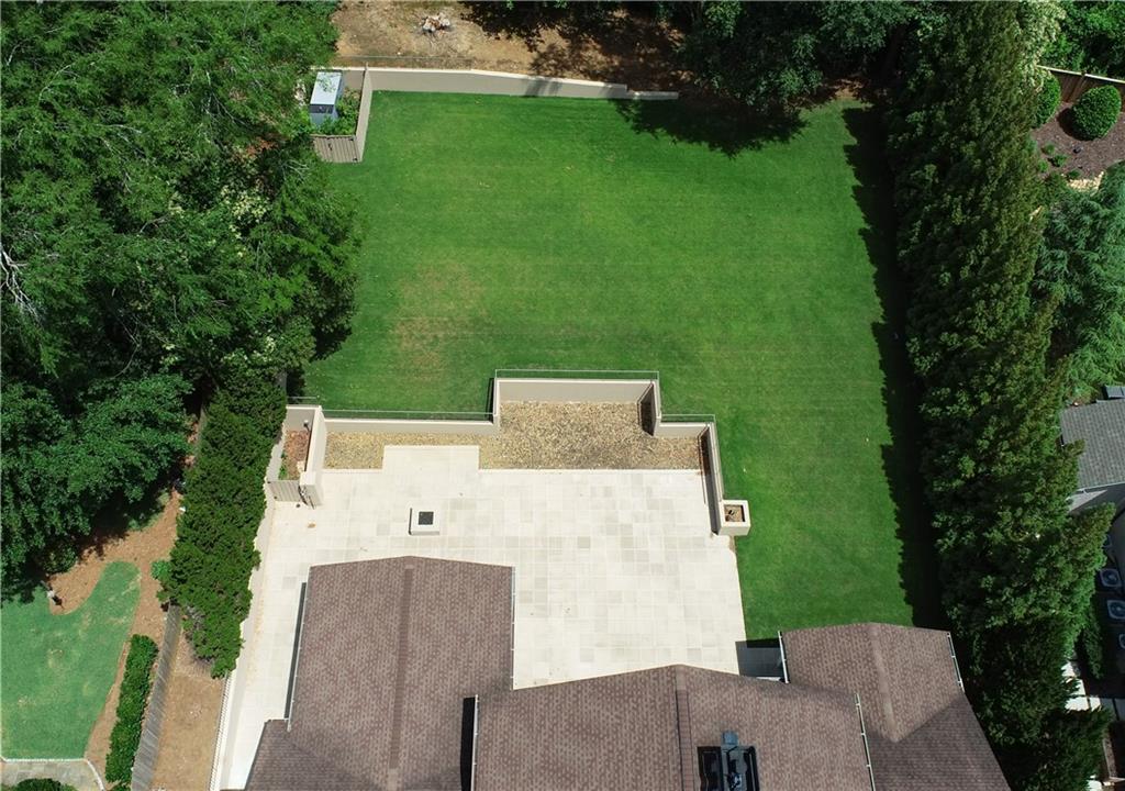 106 Interlochen Drive NE