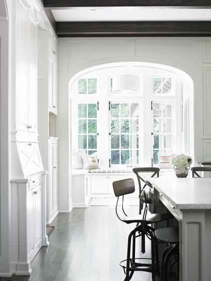 4262 E Brookhaven Drive NE