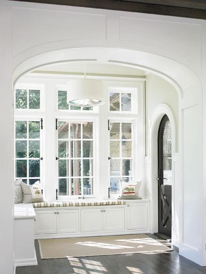 4262 E Brookhaven Drive NE