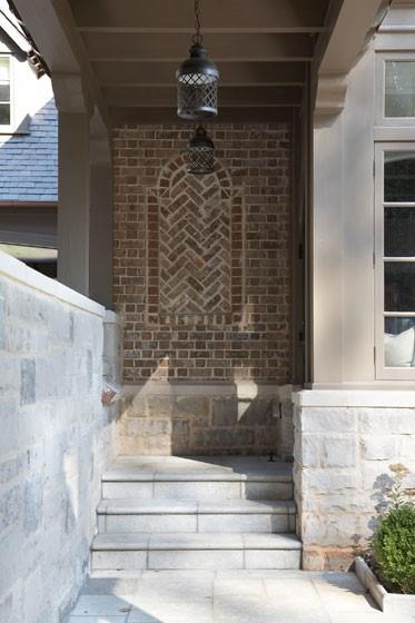 4262 E Brookhaven Drive NE