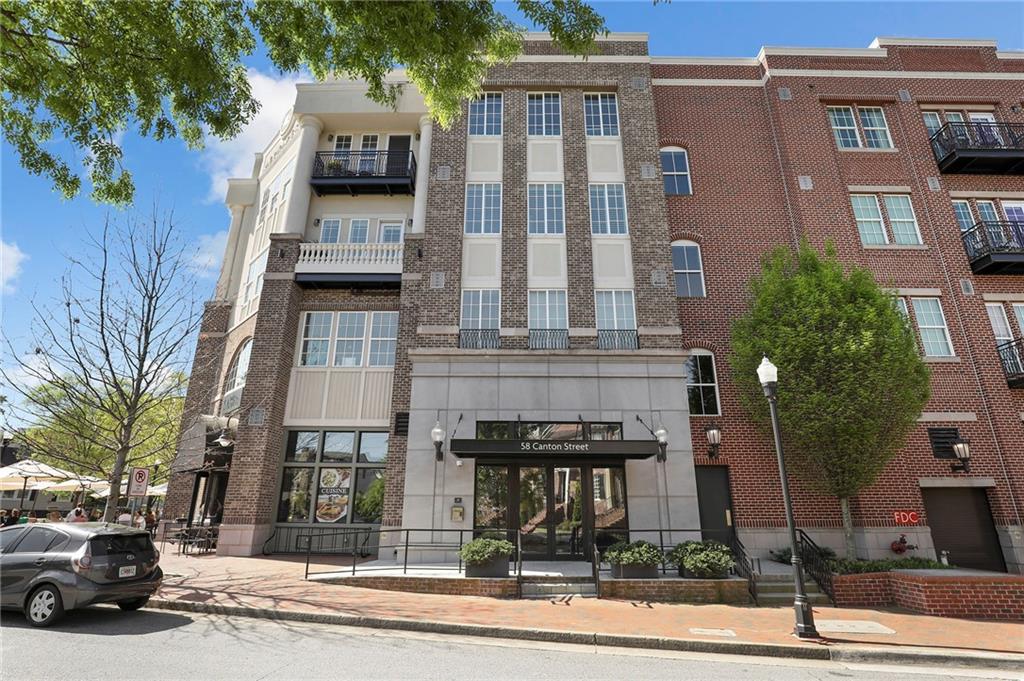 58 Canton Street Unit 202