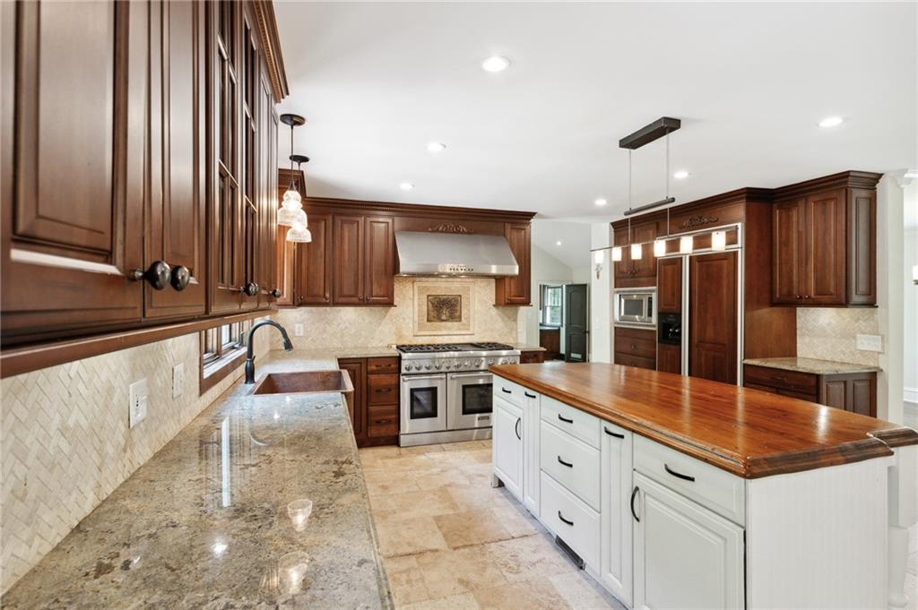 1532 Huntingdon Trail