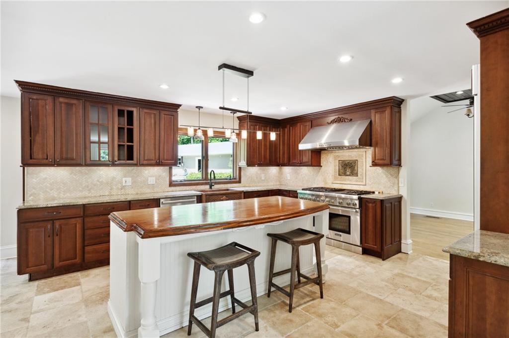 1532 Huntingdon Trail