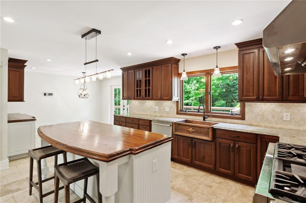 1532 Huntingdon Trail