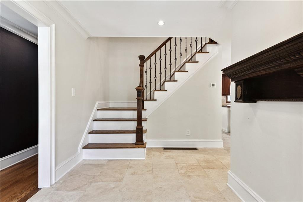 1532 Huntingdon Trail