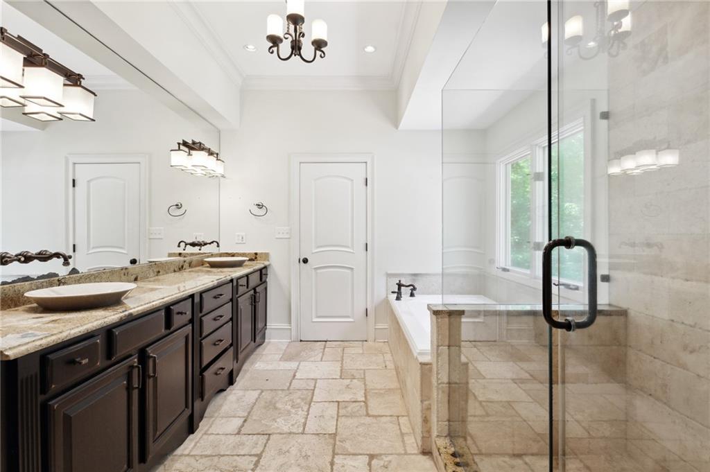 1532 Huntingdon Trail