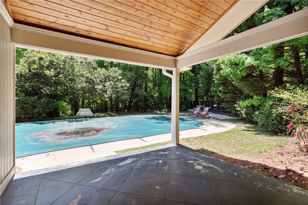 1532 Huntingdon Trail