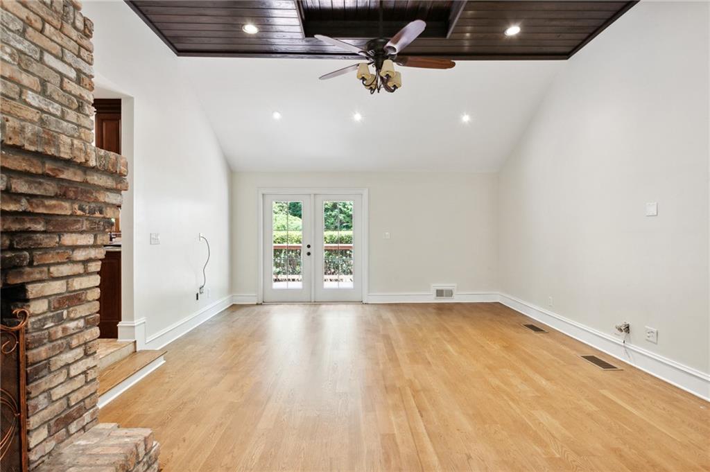 1532 Huntingdon Trail