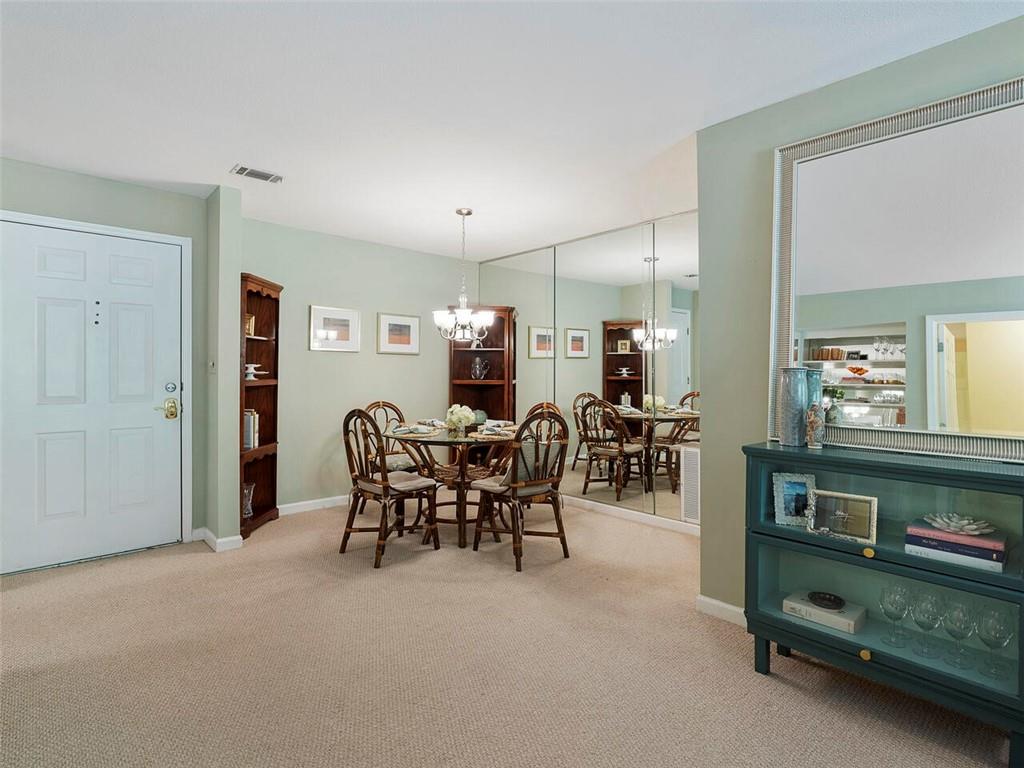 25211 Plantation Drive NE Unit 211