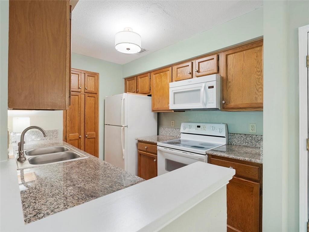 25211 Plantation Drive NE Unit 211