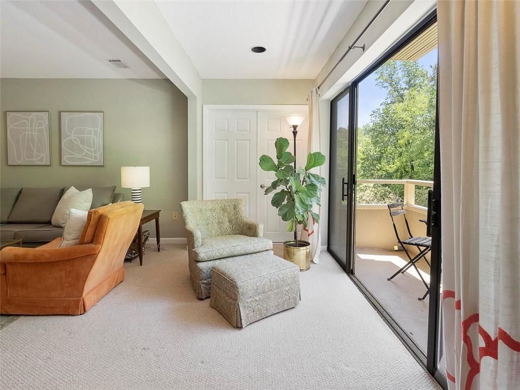 25211 Plantation Drive NE Unit 211