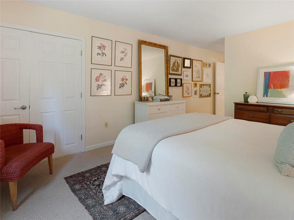 25211 Plantation Drive NE Unit 211