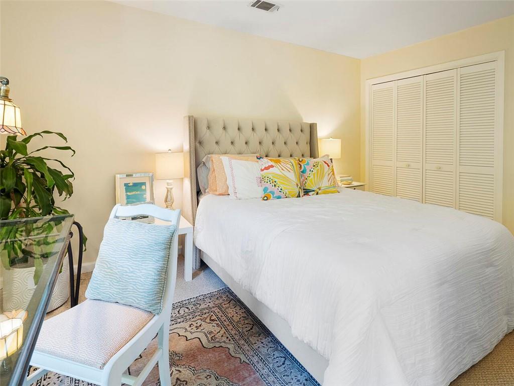25211 Plantation Drive NE Unit 211