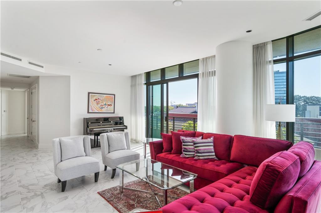 750 Park Avenue NE Unit 9S