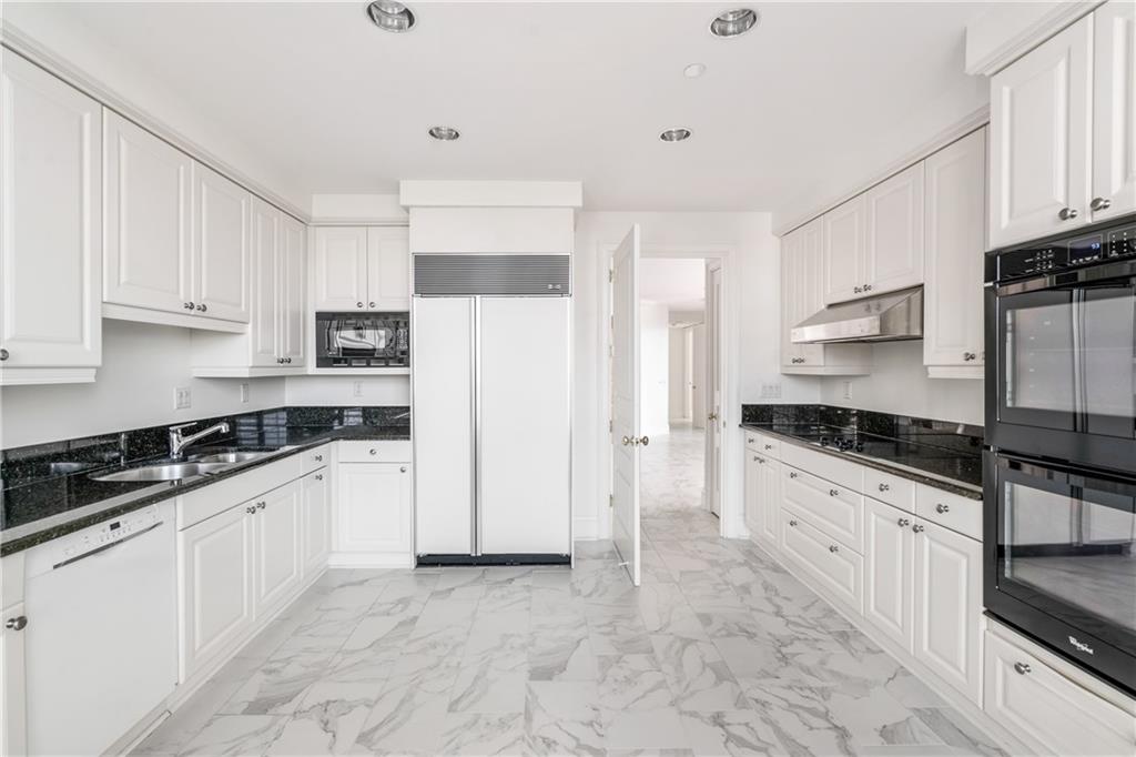 750 Park Avenue NE Unit 9S