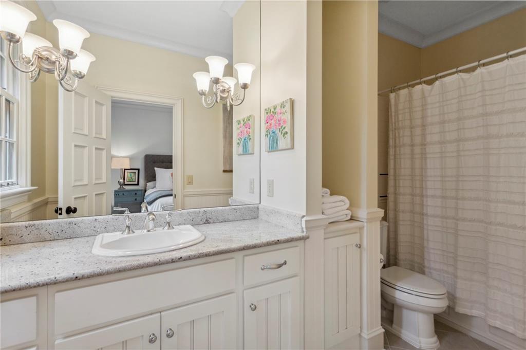 1193 Bellaire Drive NE