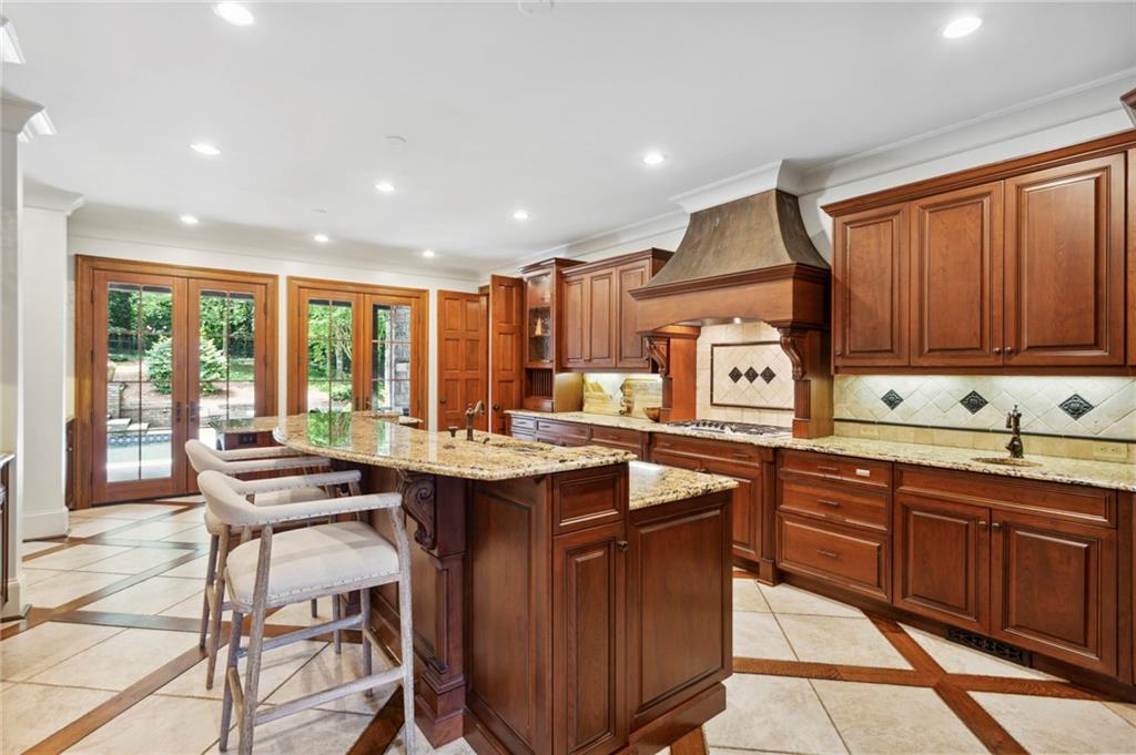 1193 Bellaire Drive NE