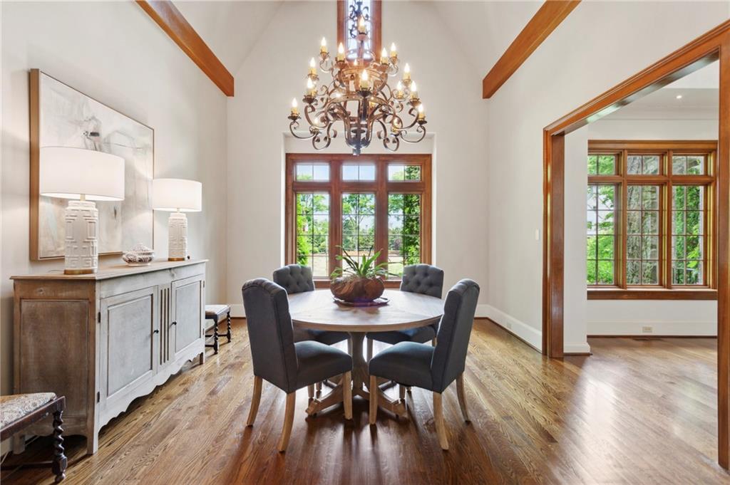 1193 Bellaire Drive NE