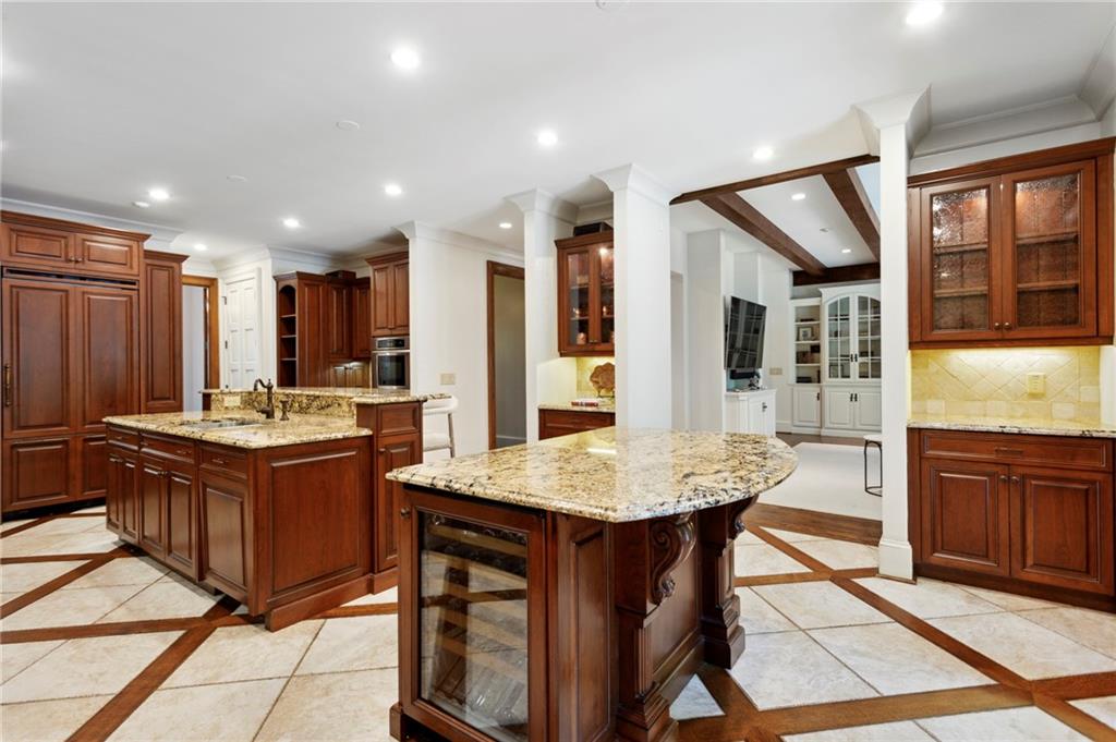 1193 Bellaire Drive NE