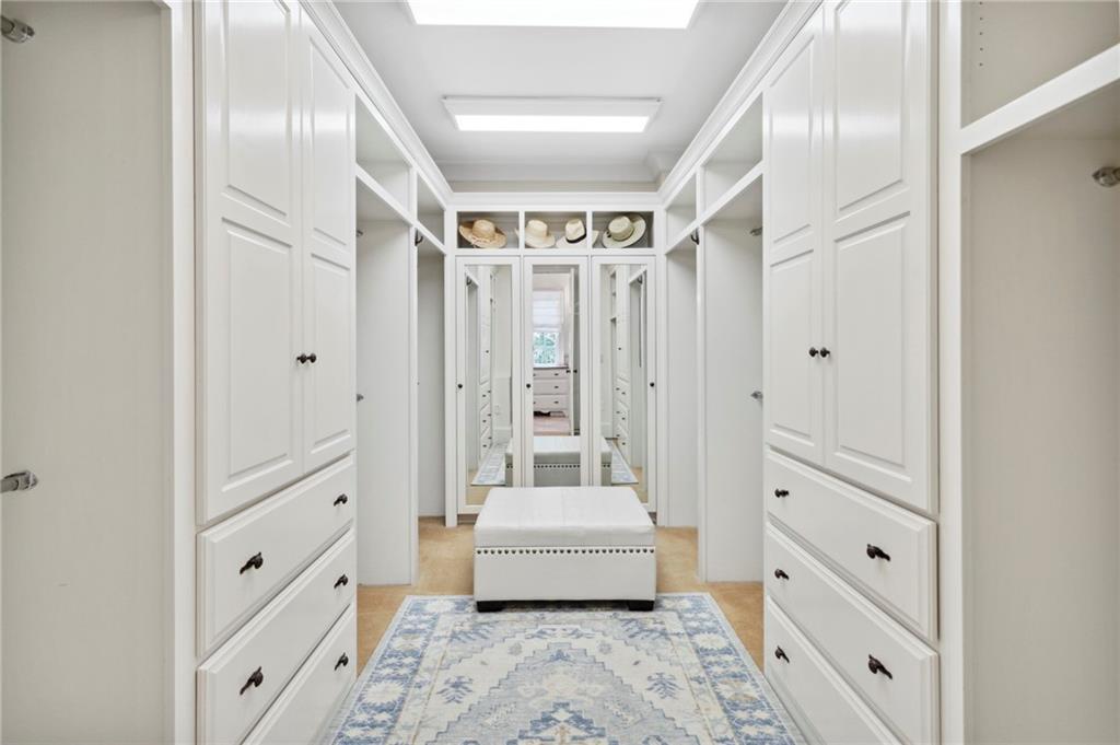 1193 Bellaire Drive NE