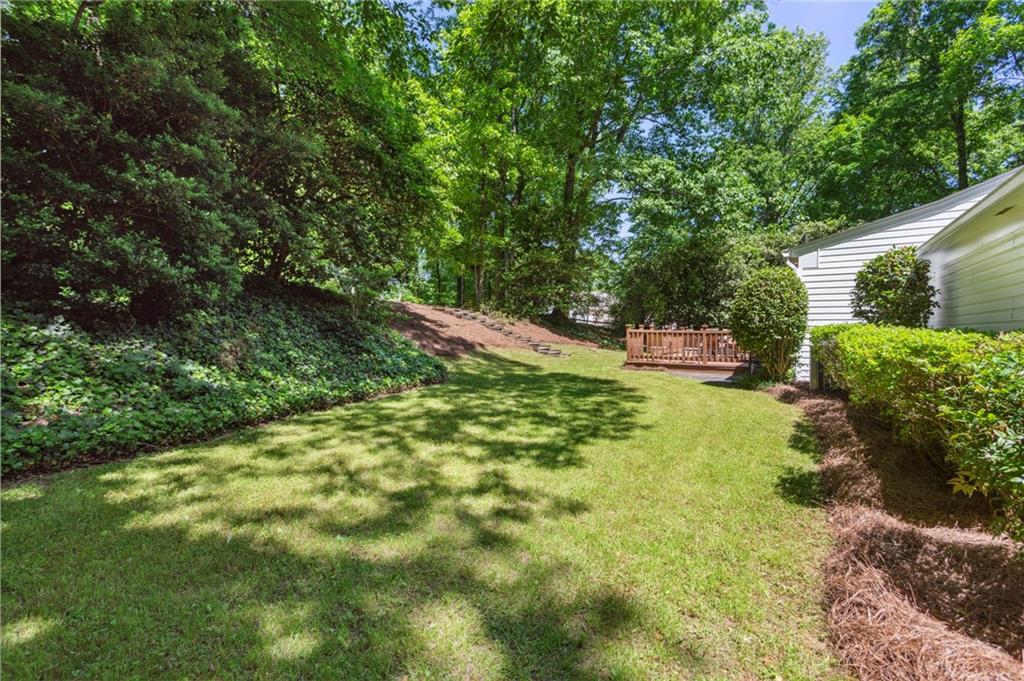 392 Huntsman Way SE