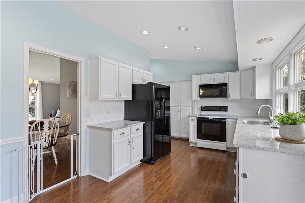 392 Huntsman Way SE