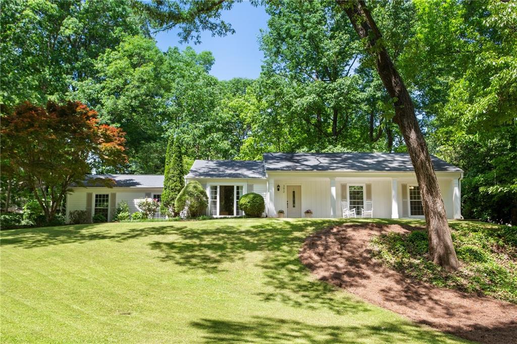 392 Huntsman Way SE