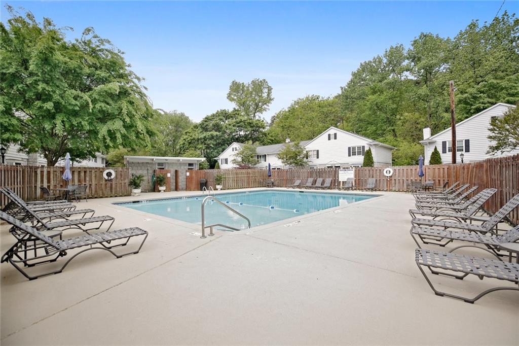 136 Peachtree Memorial Drive NW Unit IH3