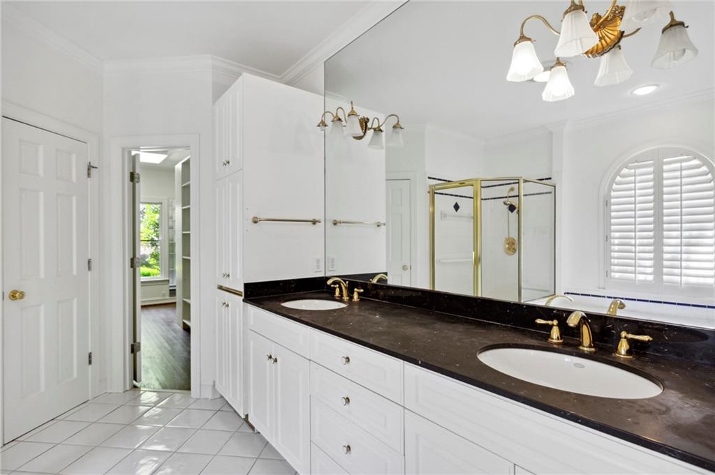 7 Westminster Close Drive NW