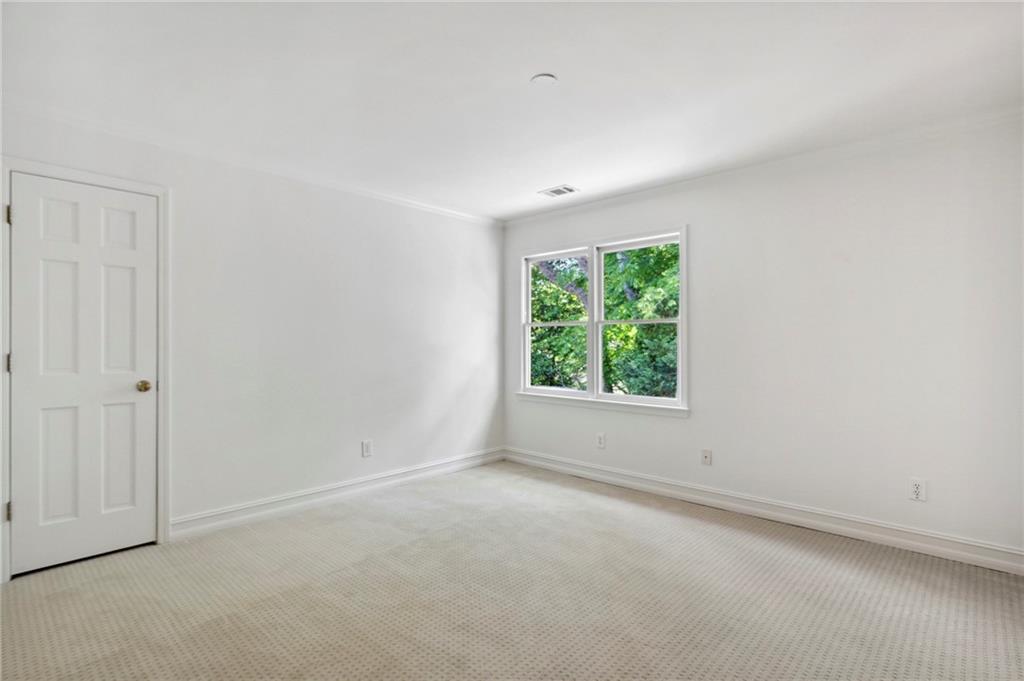 7 Westminster Close Drive NW