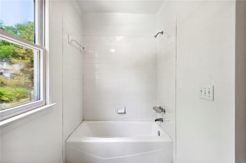 7 Westminster Close Drive NW