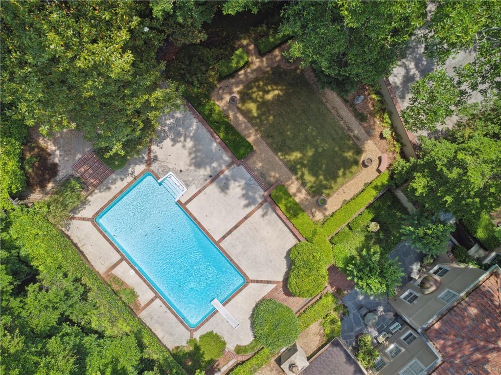 2515 Habersham Road NW