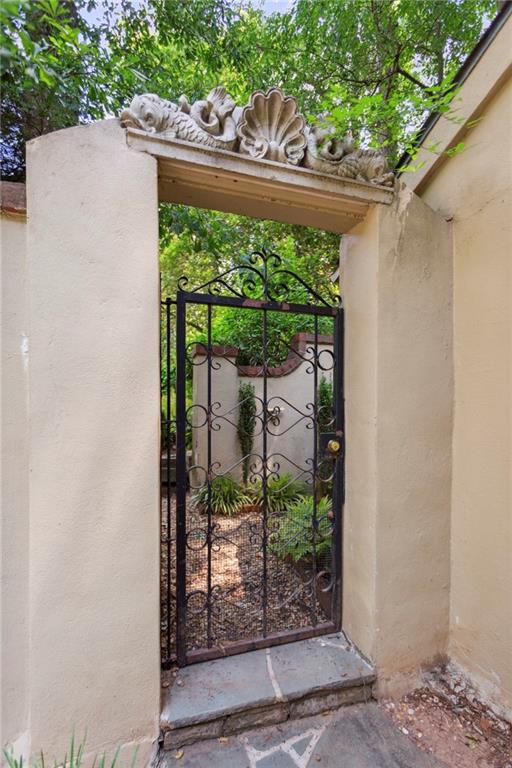 2515 Habersham Road NW