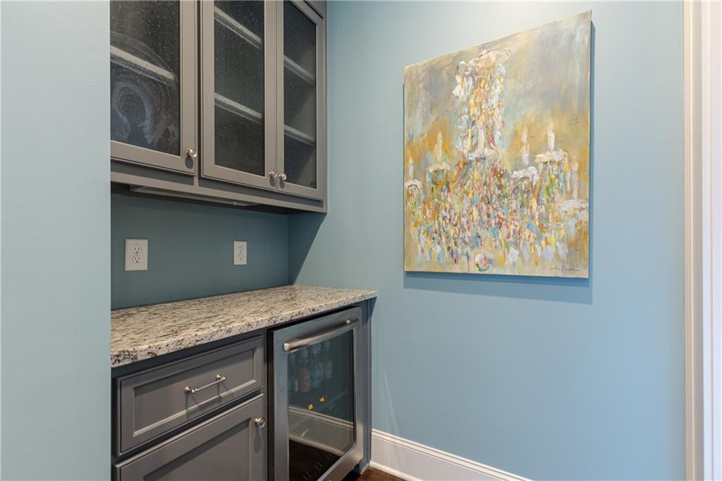 6470 Long Island Drive NW