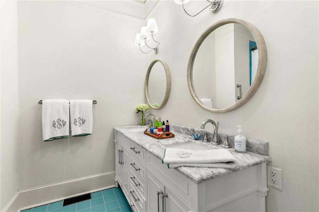 1287 McLendon Avenue NE