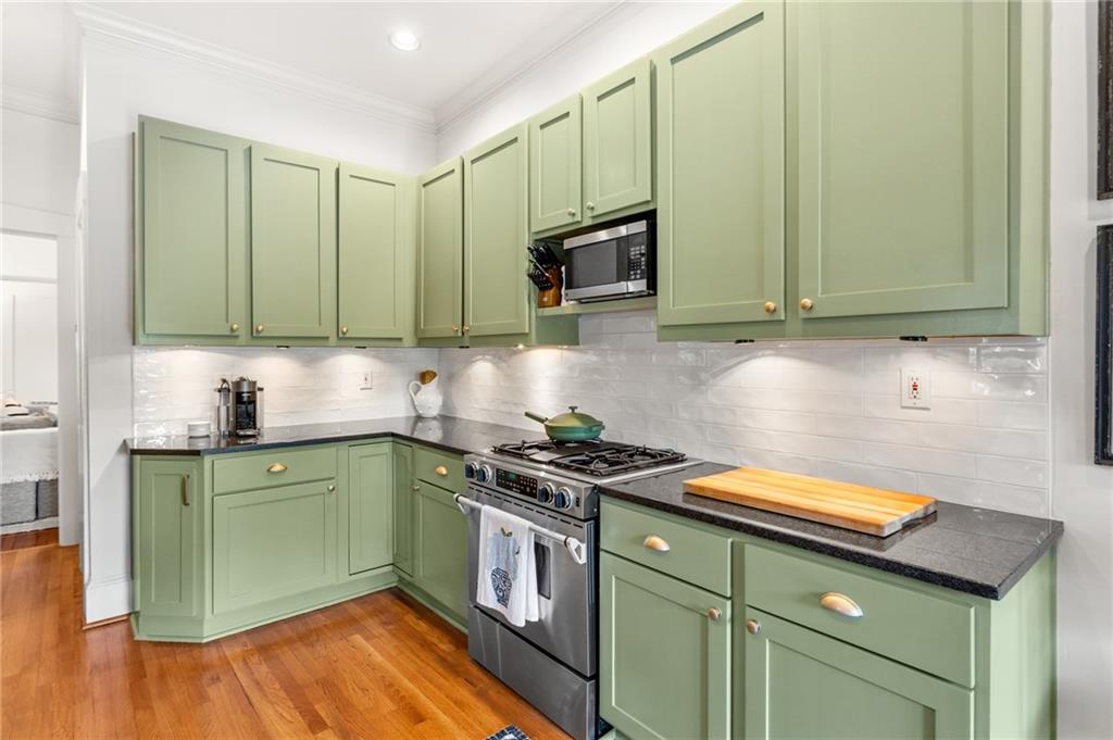 1287 McLendon Avenue NE